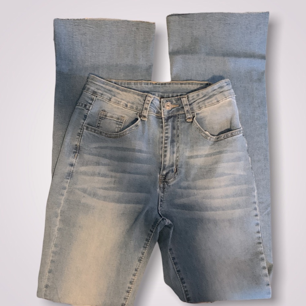 KARA AND KATE NWT FLARE DISTESSED HEM WOMENS SMALL